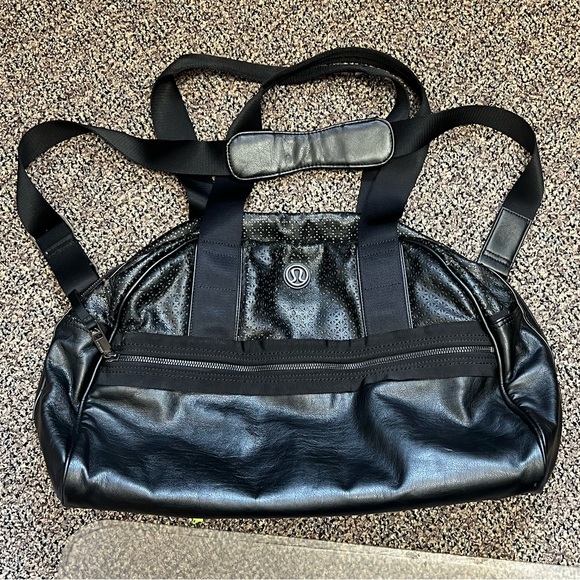 lululemon athletica Bags Lululemon Black Vegan Leather Star Cut Out